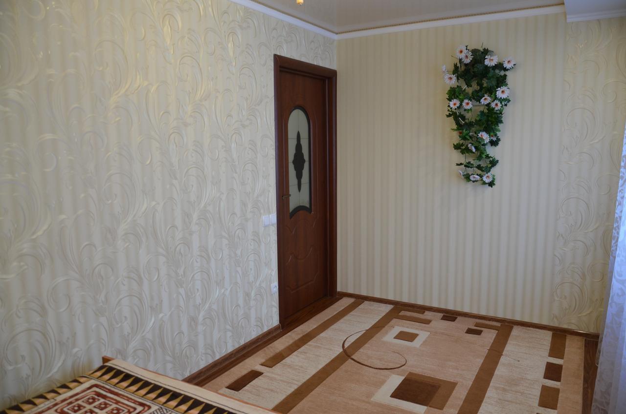 Ветеринарный Apartment Berdychiv Bagian luar foto